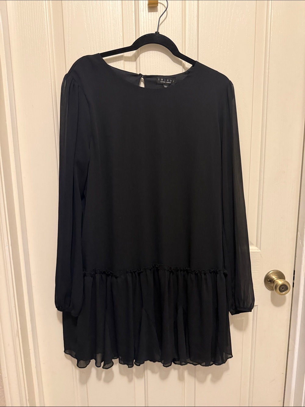Trixxi Black Long Sleeve Ruffle-Hem Tunic